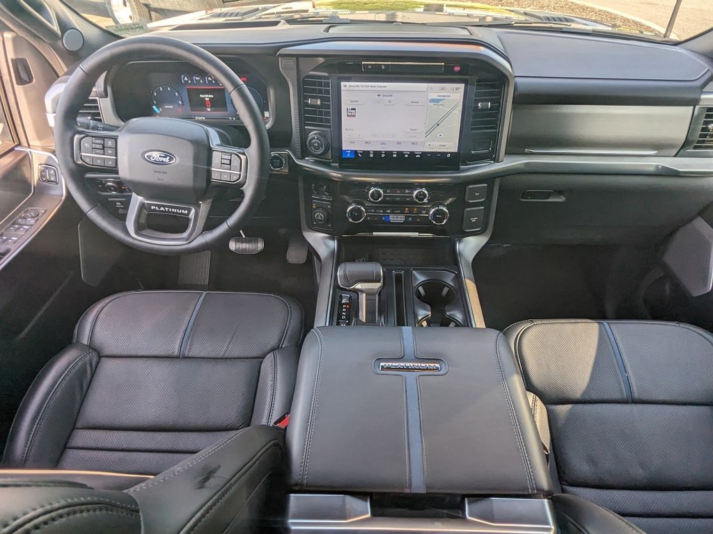 2025 Ford F-150 Platinum