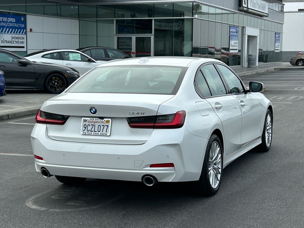 2023 BMW 3 Series 330i 5
