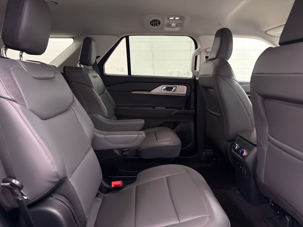 New 2026 Gray Ford Active image 29