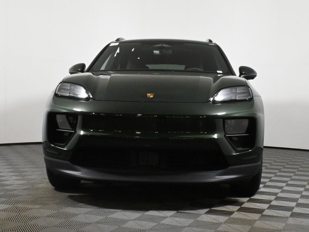 Thumbnail: 2025 Porsche Macan - 10