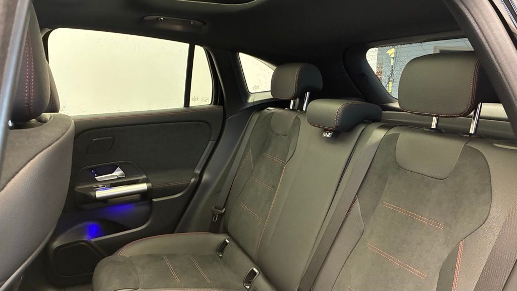 Thumbnail: 2025 Mercedes-Benz GLA - 27