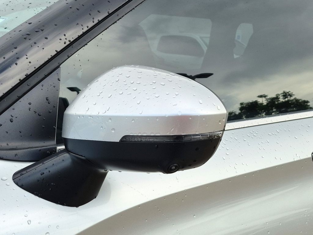 2024 Mitsubishi Outlander PHEV SE Silver at DeMontrond Gulf Freeway