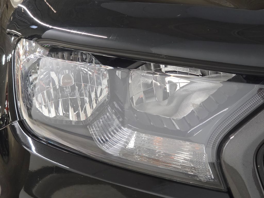 Used 2019 Black Ford XLT image 15