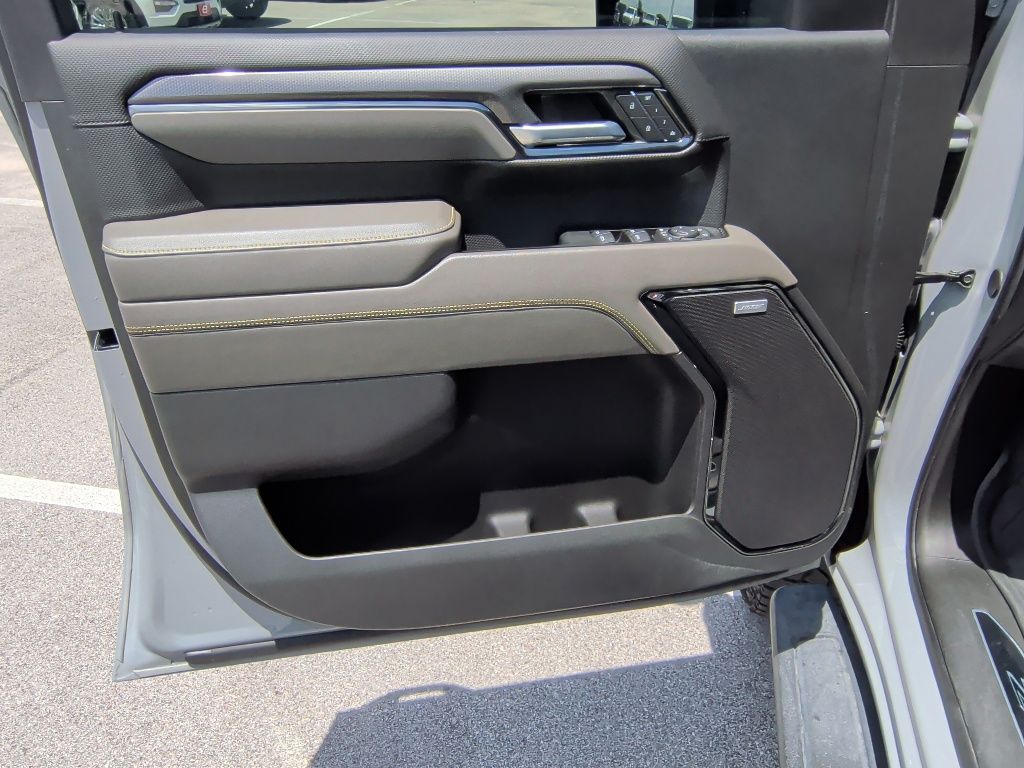 2024 Chevrolet Silverado 2500HD ZR2 - 10
