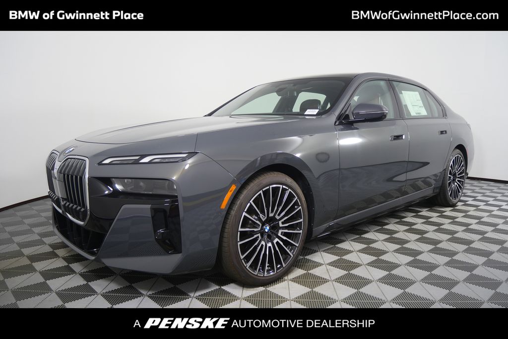 Gray (Dravit Grey Metallic) 2026 BMW 7 Series Sedan All-Wheel Drive 8-Speed Automatic