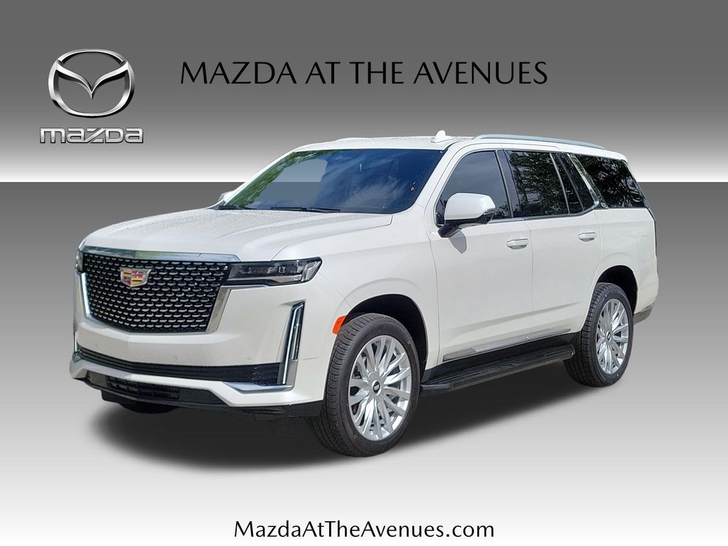 Crystal White Tricoat 2022 Cadillac Escalade Luxury 4WD SUV / Crossover Four-Wheel Drive Automatic
