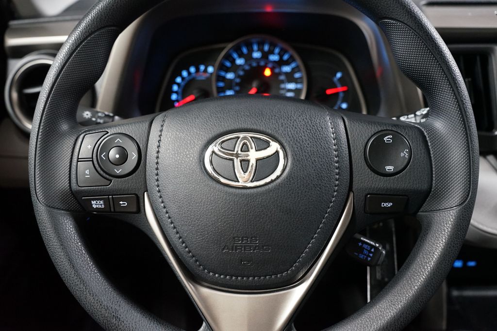 Thumbnail: 2014 Toyota RAV4 - 12