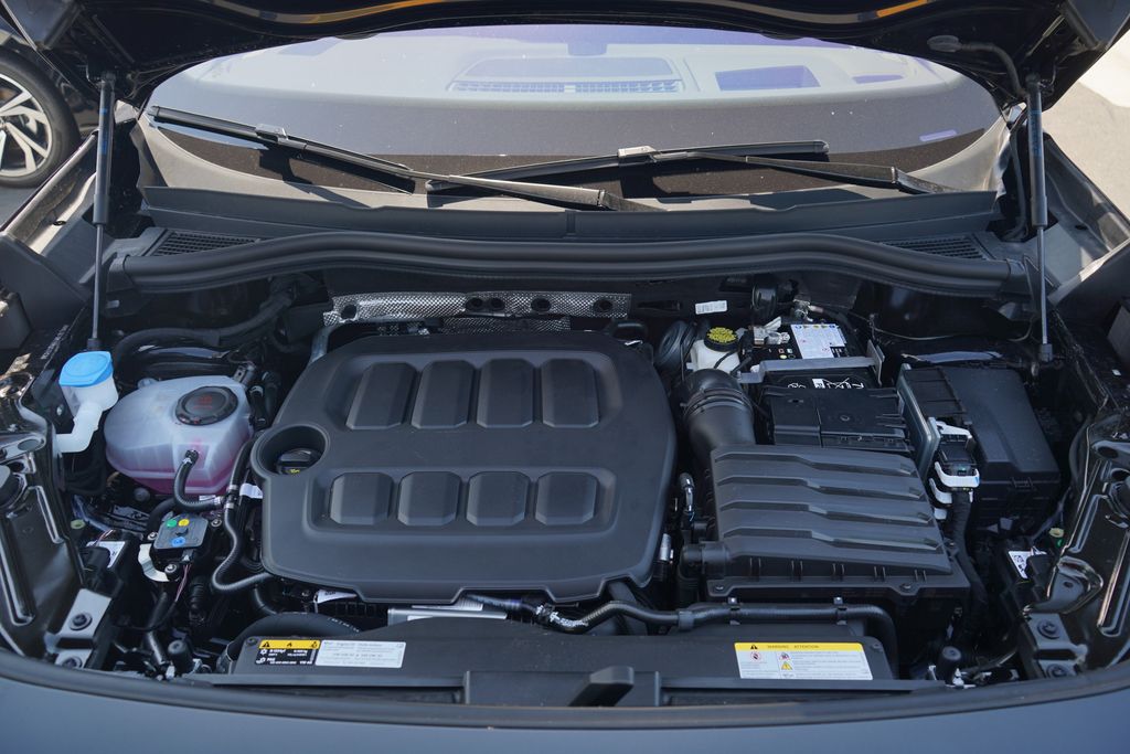 Thumbnail: 2025 Volkswagen Tiguan - 12