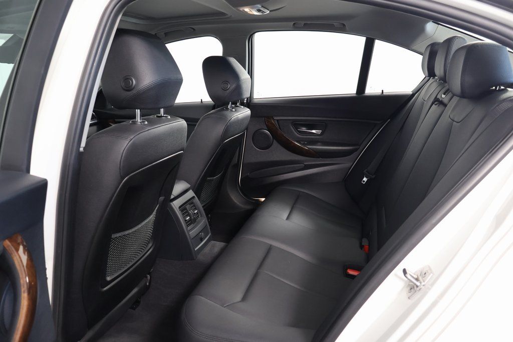 Thumbnail: 2014 BMW 3 Series - 11