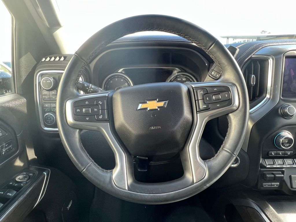 Thumbnail: 2023 Chevrolet Silverado 2500 - 23