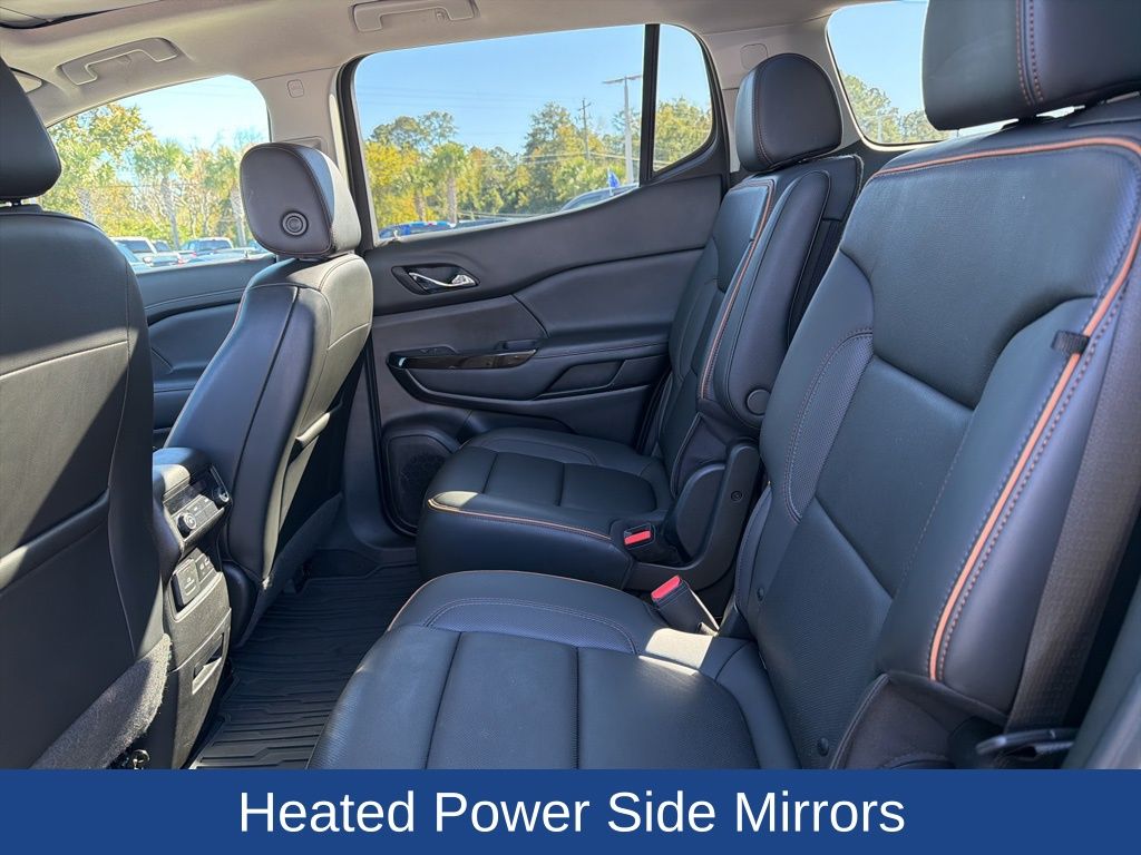 2022 GMC Acadia AWD AT4