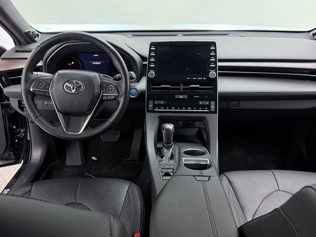 Thumbnail: 2021 Toyota Avalon - 31