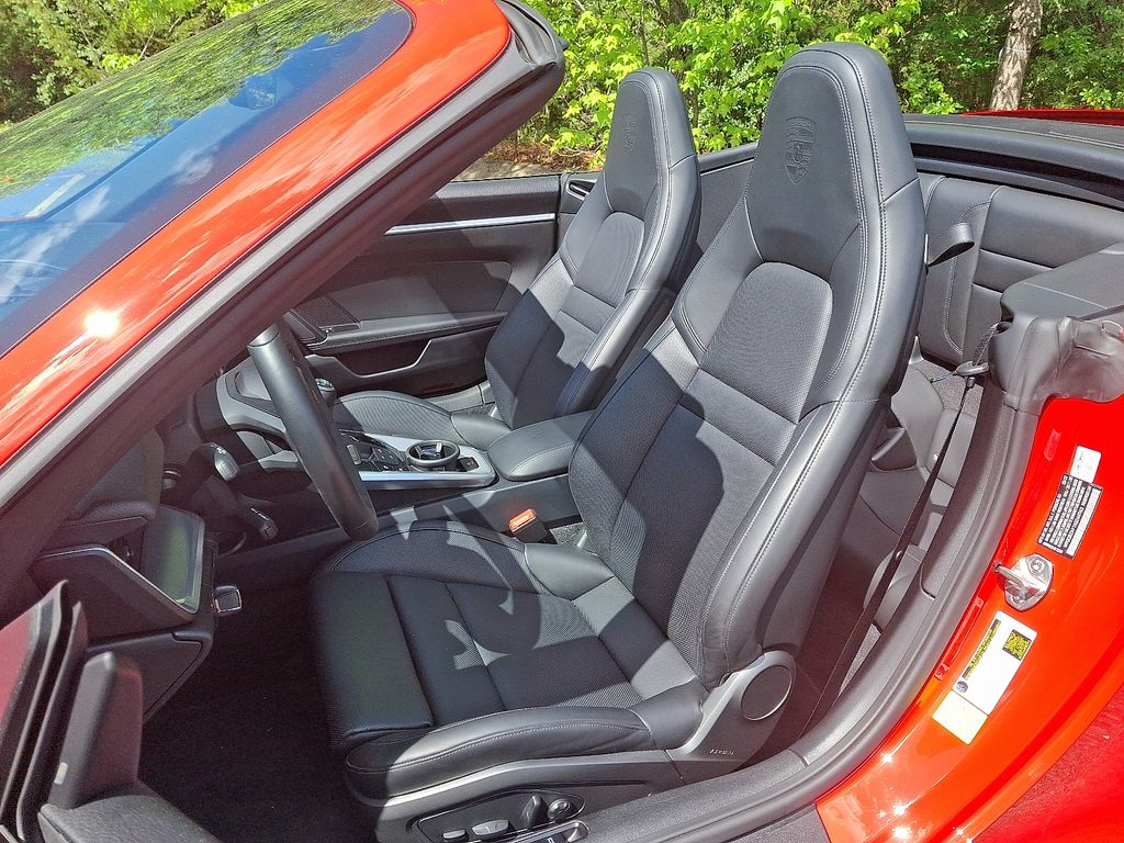 2022 Porsche 911 Carrera S 13