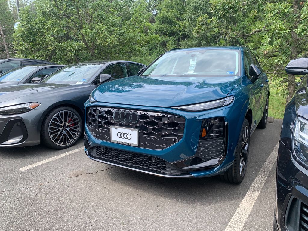Thumbnail: 2026 Audi Q3 - 3