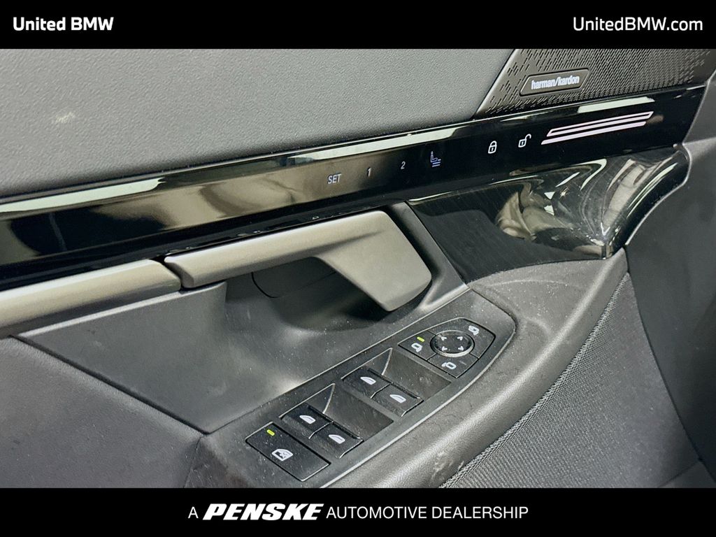 Thumbnail: 2024 BMW 5 Series - 3