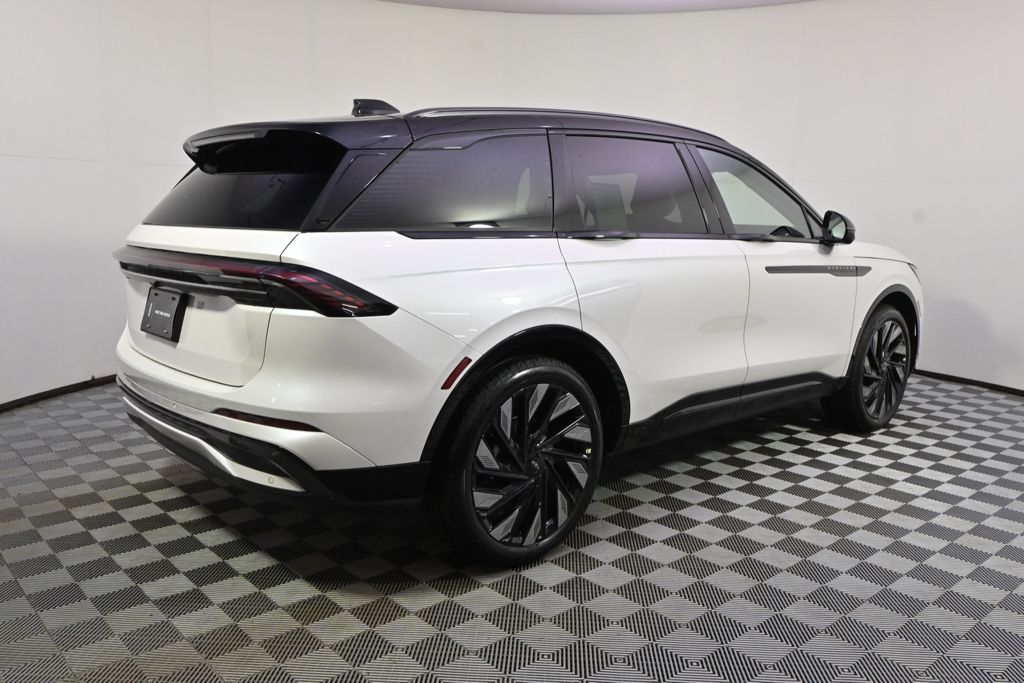 New 2026 White Lincoln Reserve image 7