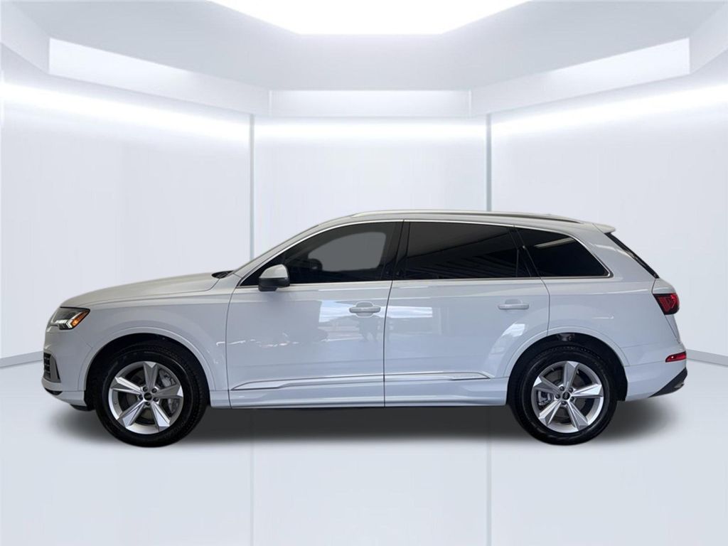 Thumbnail: 2023 Audi Q7 - 2