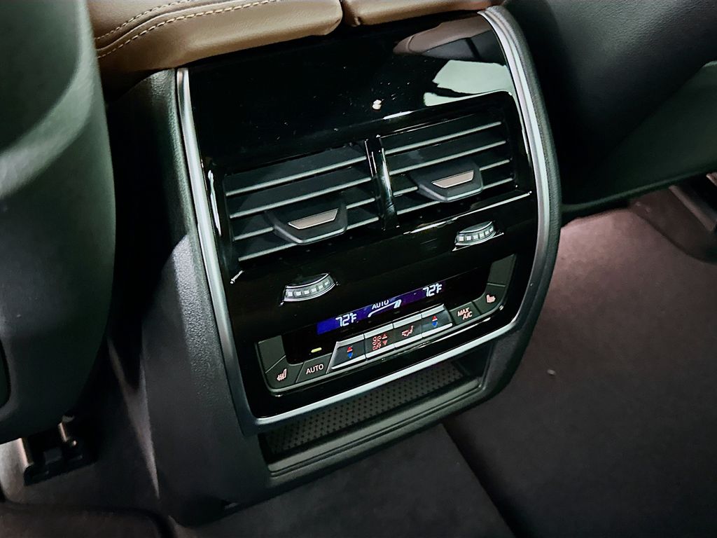 Thumbnail: 2026 BMW X5 - 18