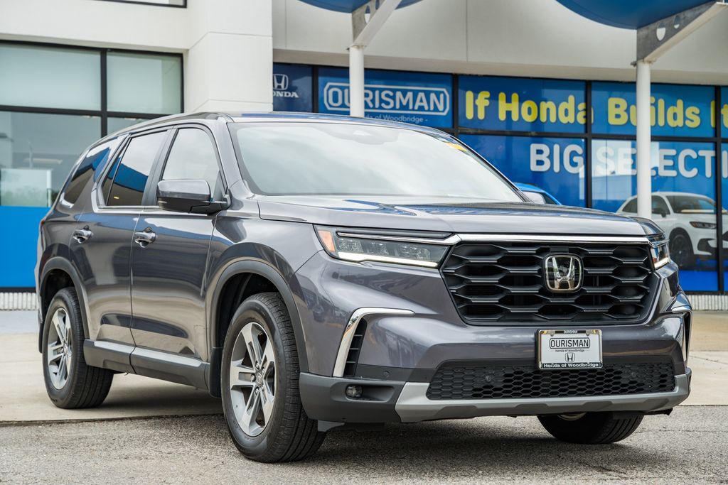 Gray 2025 Honda Pilot EX-L AWD SUV / Crossover All-Wheel Drive Automatic