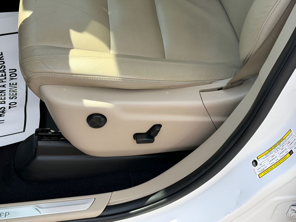 Used 2021 Bright White Clearcoat Jeep Limited image 15