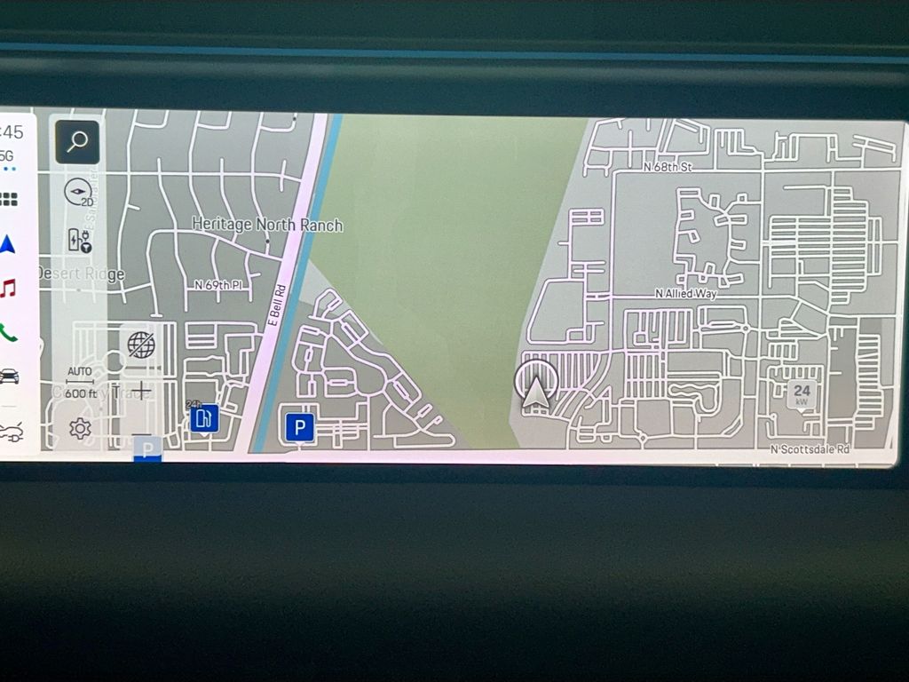 Thumbnail: 2026 Porsche Macan - 16