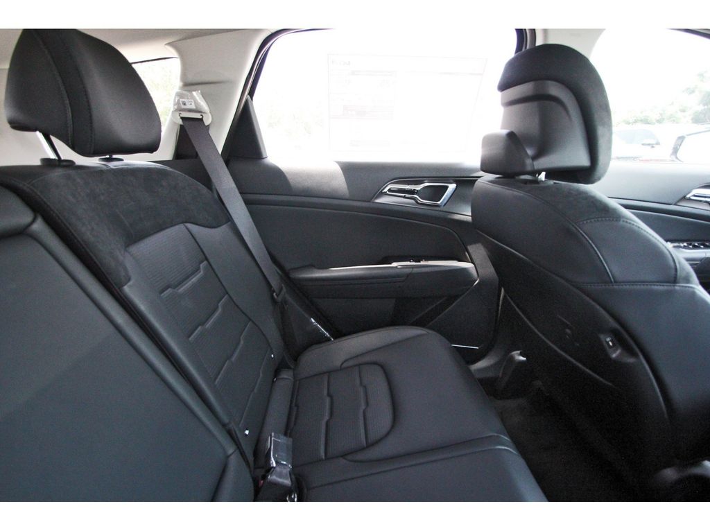 New 2026 Kia Sportage Hybrid SUV