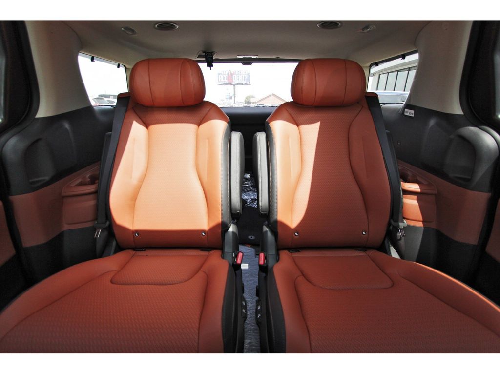 New 2026 Kia Carnival MPV Van