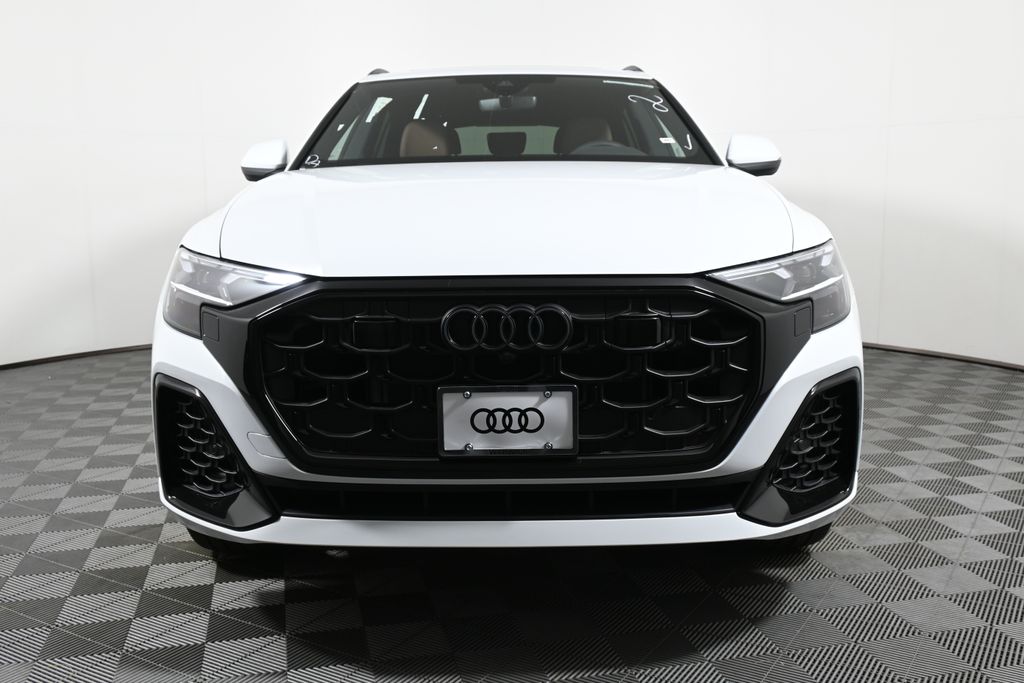 2025 Audi Q8  9