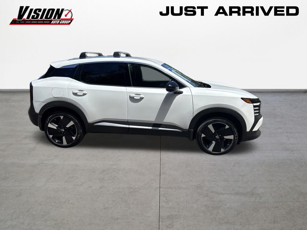 New 2026 White Nissan SR image 5
