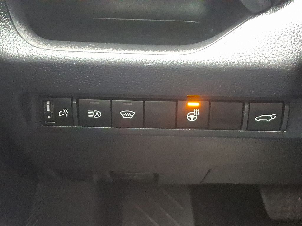 Thumbnail: 2023 Toyota RAV4 - 24