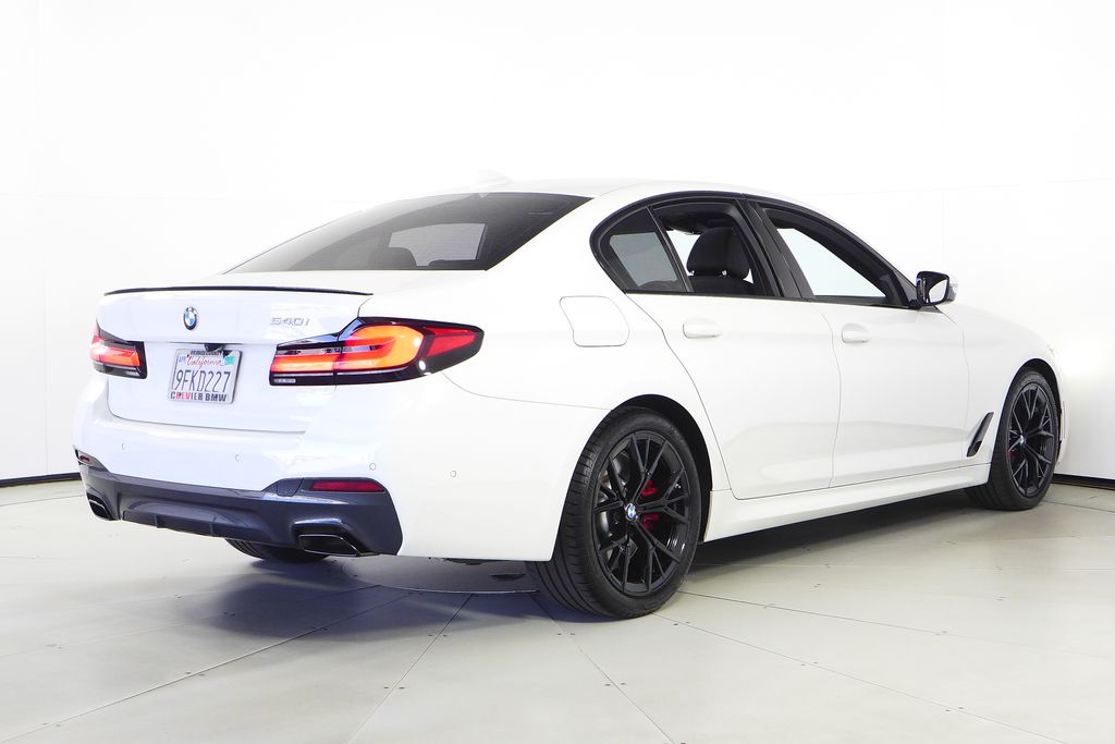 Thumbnail: 2023 BMW 5 Series - 7