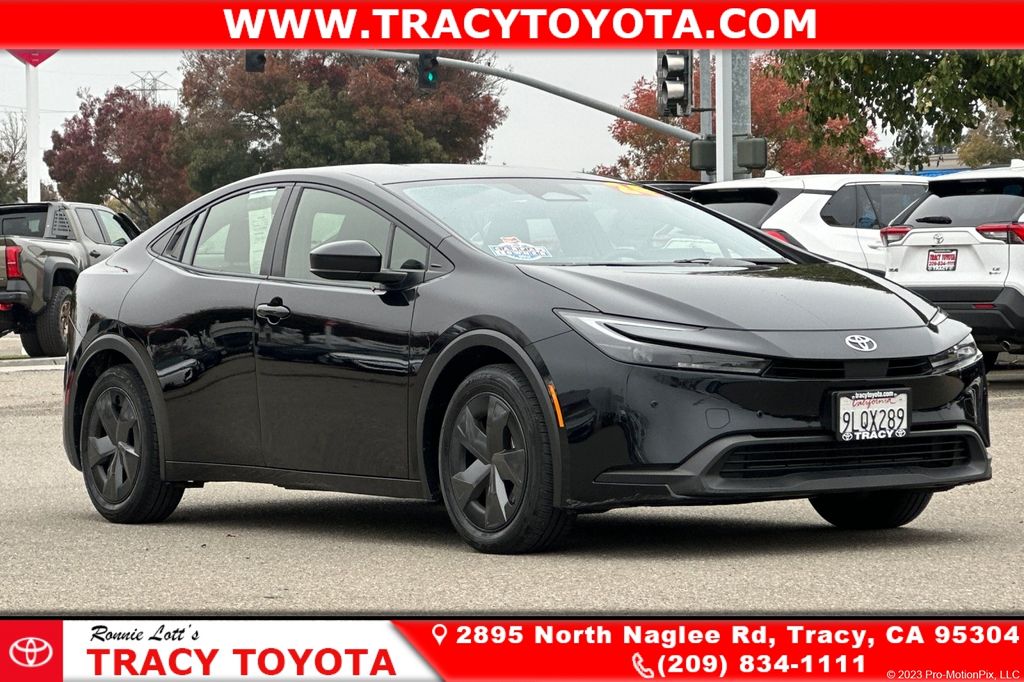 2024 Toyota Prius Limited FWD