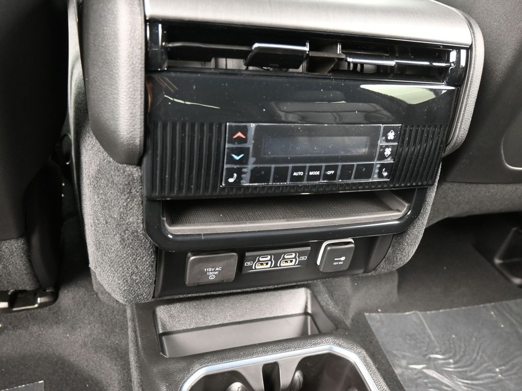 New 2026 High Gloss Black Jeep Limited Altitude image 32