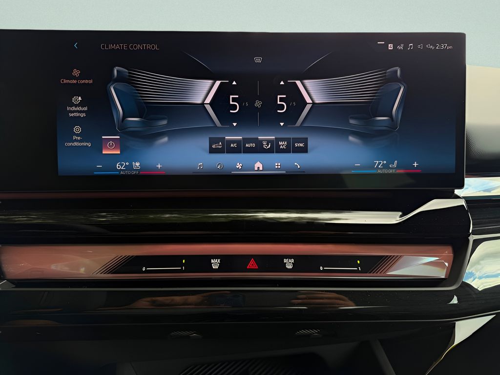 New 2027 Black BMW 550e xDrive image 18