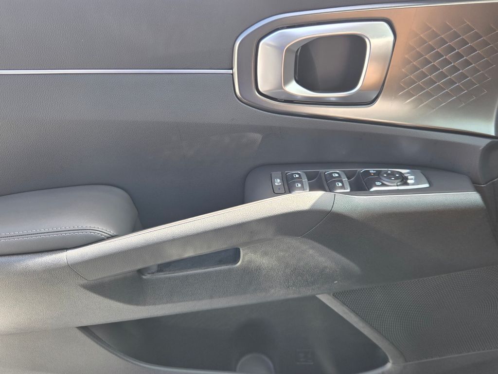 2026 Kia Sorento - $37,620