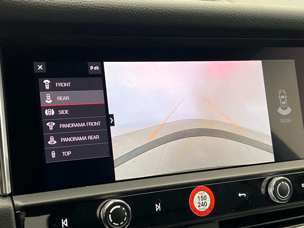 Thumbnail: 2026 Porsche Macan - 15