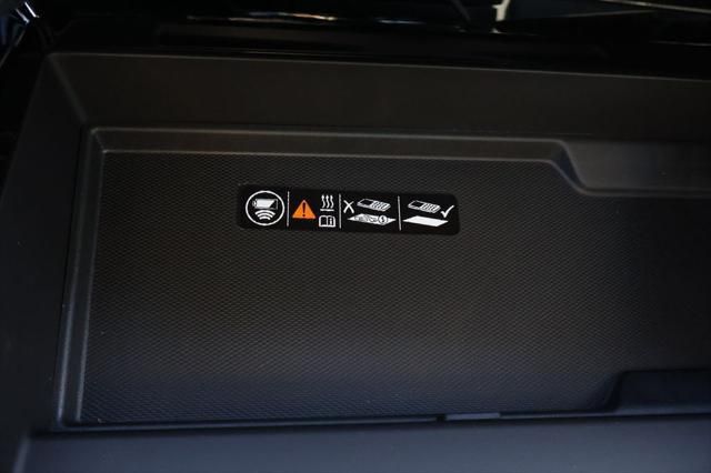 Thumbnail: 2026 Chevrolet Suburban - 32