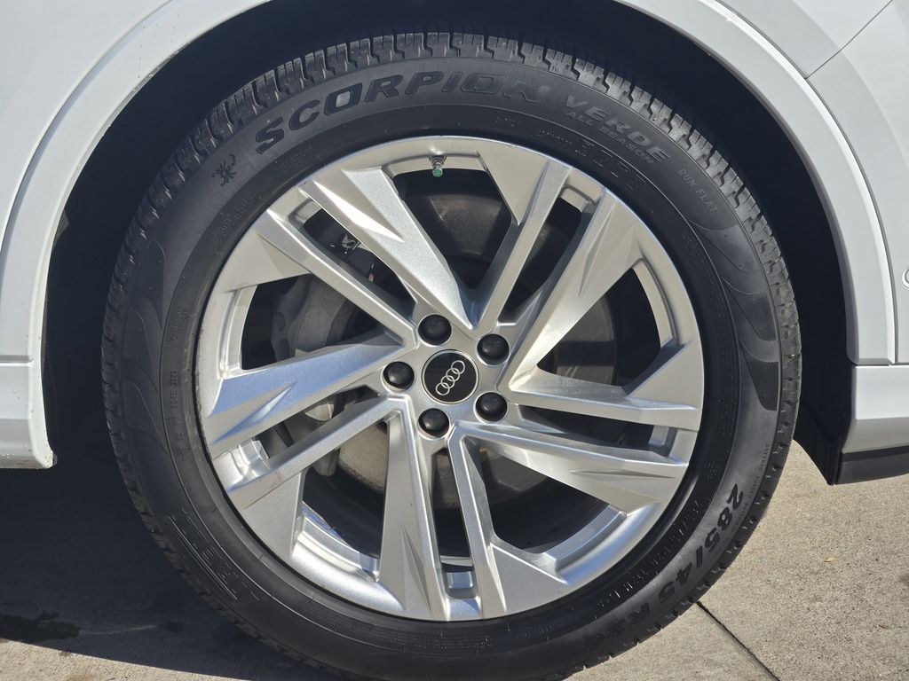 used 2023 Audi Q7 car, priced at $43,482