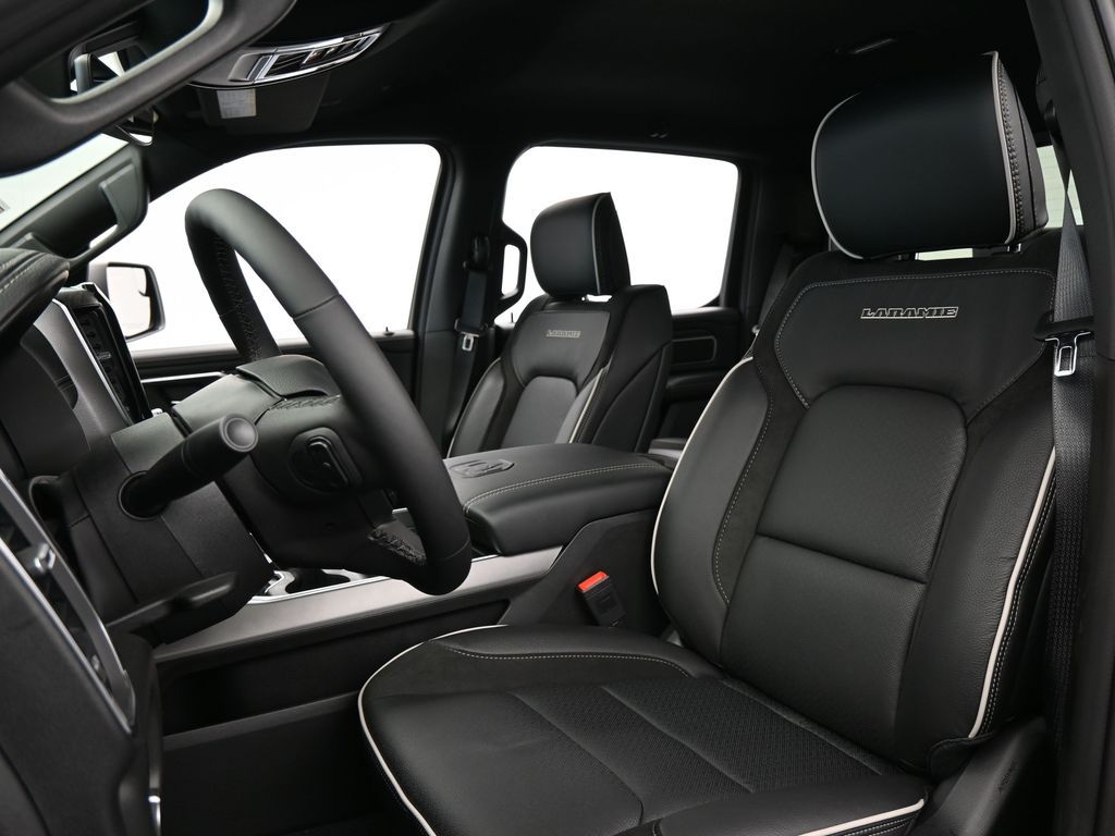 New 2026 Granite Crystal Metallic Clearcoat Ram Laramie image 10