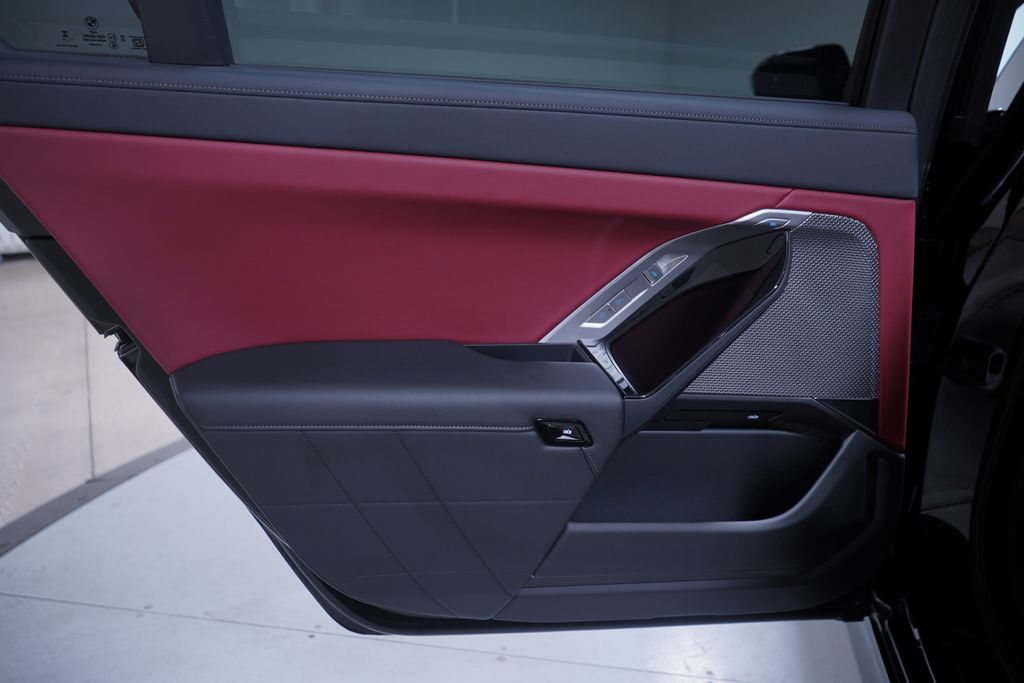 2024 BMW 7 Series 740i 16