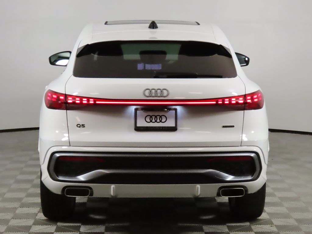 Thumbnail: 2025 Audi Q5 - 4