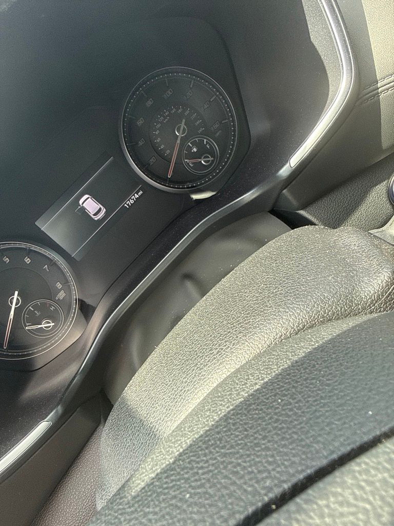 Certified Used 2023 Silver Hyundai SEL image 3