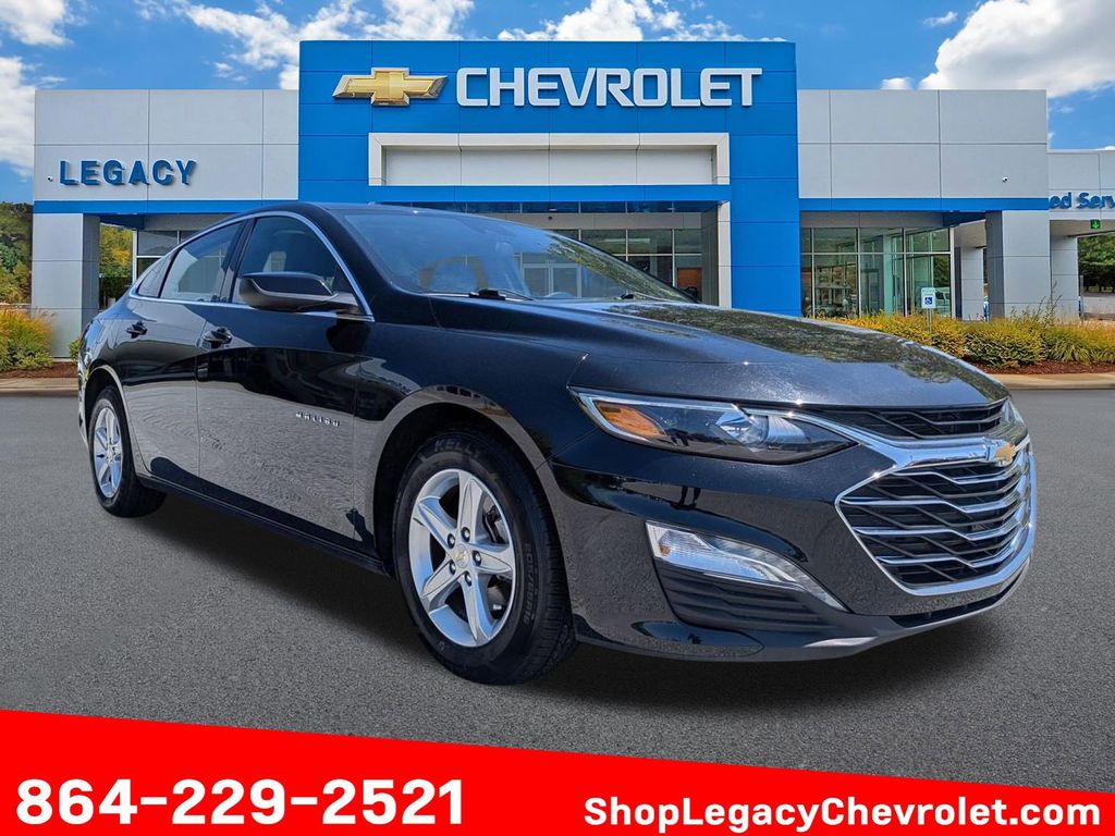 Mosaic Black Metallic 2024 Chevrolet Malibu LT with 1LT FWD Sedan Front-Wheel Drive Continuously Variable Transmission