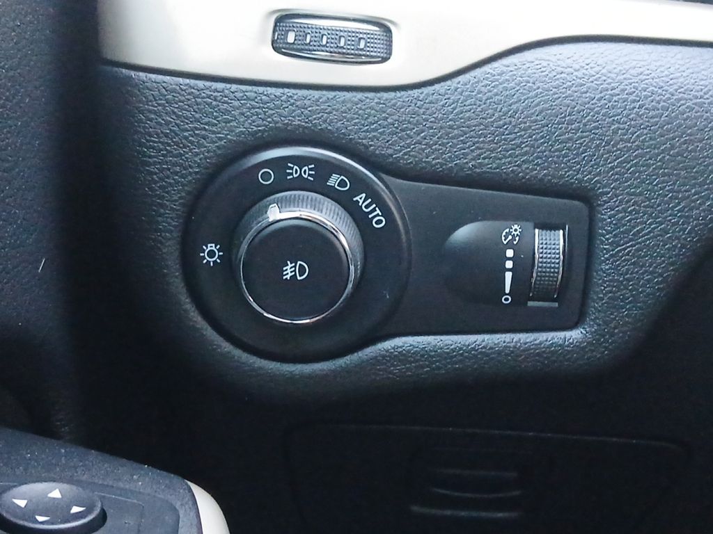 Used Car 2018 Jeep Cherokee  Latitude For Sale Under $15,000 In Austin, Texas