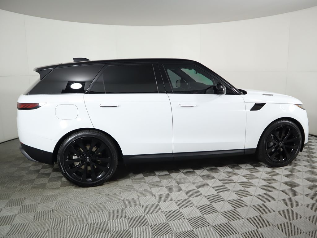 2024 Land Rover Range Rover Sport SE 4