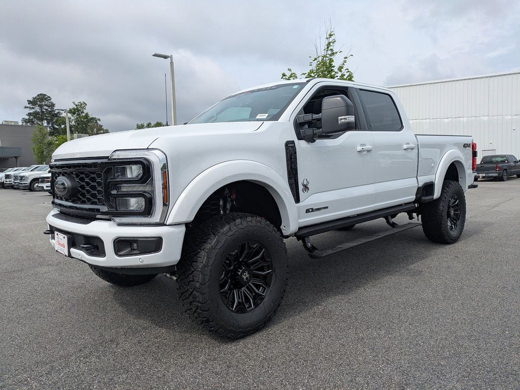 2026 Ford F-250 Super Duty Black Widow