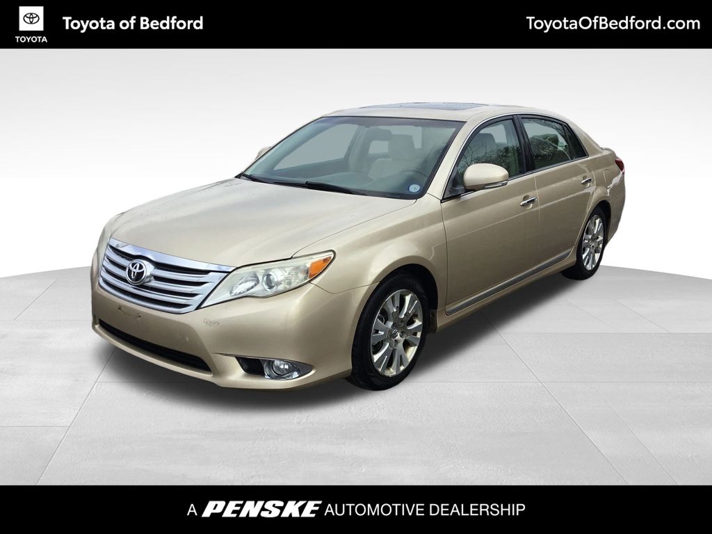 2011 Toyota Avalon Limited -
                  Bedford, OH