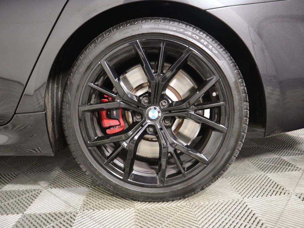 Thumbnail: 2021 BMW 5 Series - 32