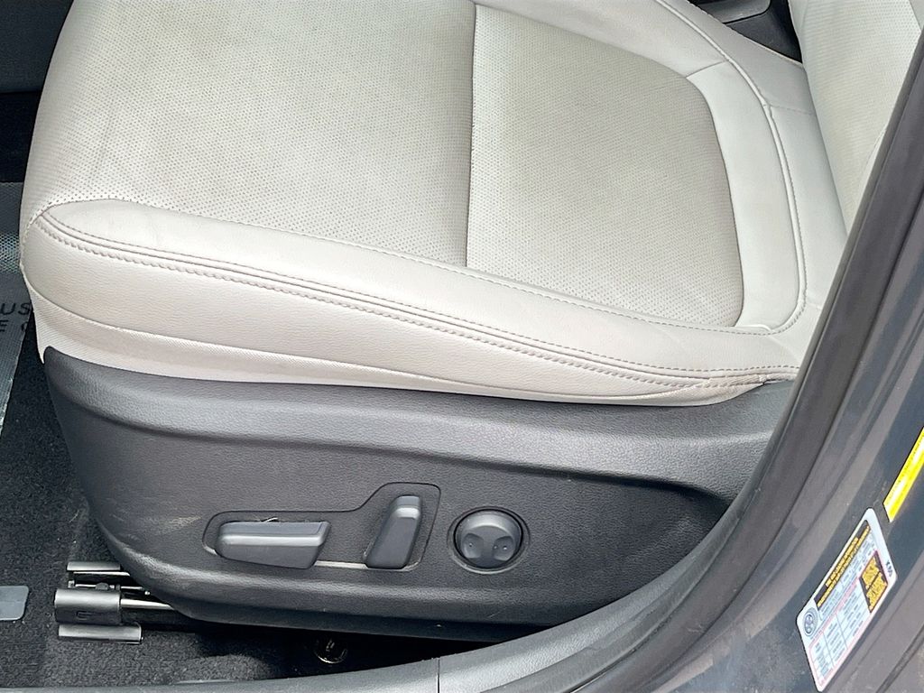 Used 2023 Gray Hyundai Limited image 20