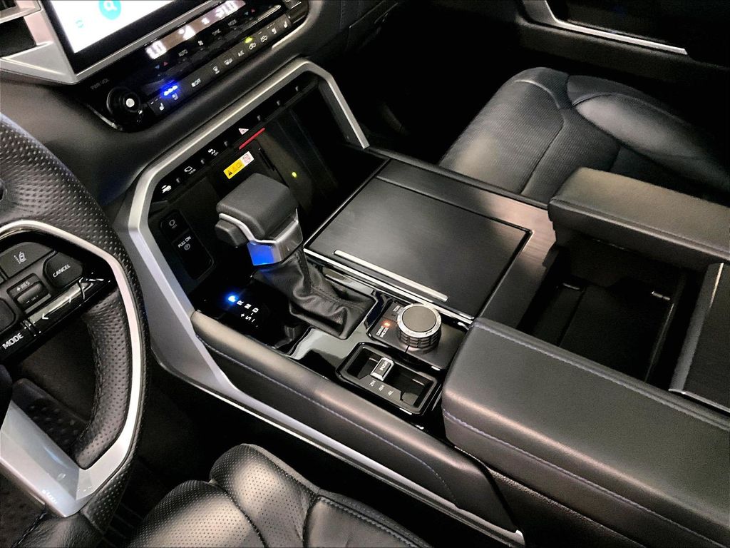 2024 Toyota Tundra — photo 20